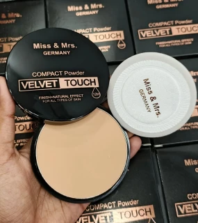 Miss & Mrs Compact powder-Velvet Touch 12g