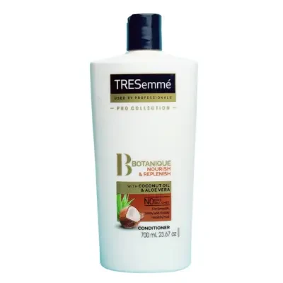 TRESemmé Botanique Nourish & Replenish Hair Conditioner With Coconut Oil & Aloe Vera 700ml