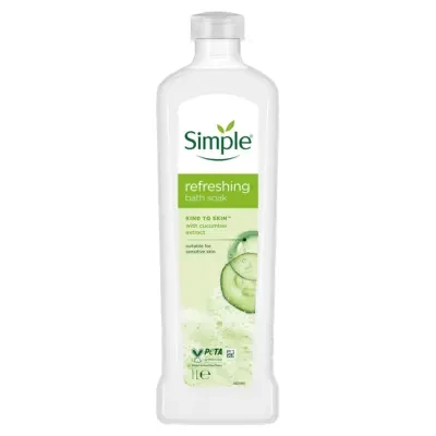 Simple Kind to Skin Refreshing Bath Soak with cucumber extract 1L